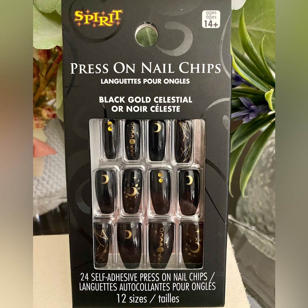 🆕💅🏻 SPIRIT HALLOWEEN LIMITED EDITION “BLACK GOLD CELESTIAL” PRESS-ON NAILS.